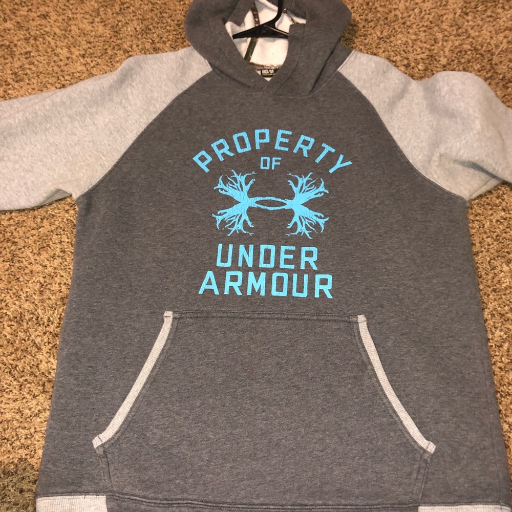 (M) Under Armor hoodie